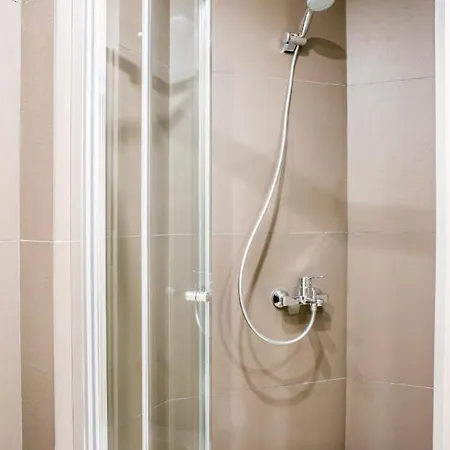 Apartamento A25 Pristine & Sunny Flat With Balcony At Downtown Atenas Exterior foto