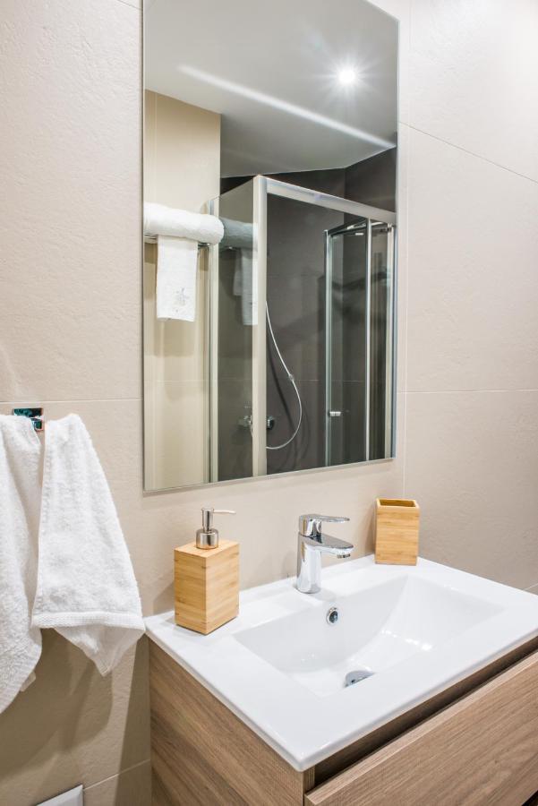 A25 Pristine & Sunny Flat With Balcony At Downtown Appartement